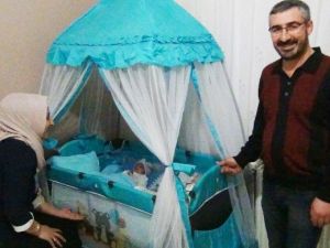 Sigarayı Bırakan Çiftin İkizleri Oldu