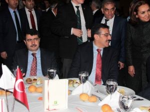 Bakan Tüfenkci: “Gümrük İşlemlerini Tek Elde Toplamak İçin Elektronik Veri Bankası Oluşturuyoruz’’