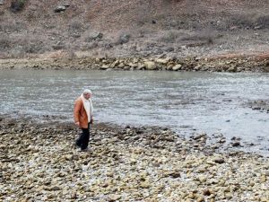 Kayıp Torununu 45 Gündür Kelkit Çayı Kenarında Arıyor