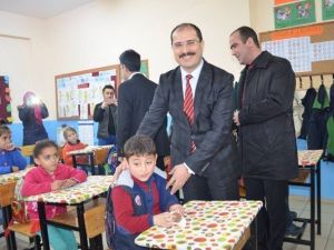 Yalova’da Öğrencilere Meyve Dağıtıldı