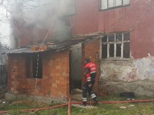 Bolu’da Metruk Binada Çıkan Yangın Korkuttu