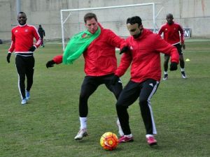Gaziantepspor İle Akhisar Belediyespor 8. Randevuda