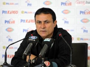 Uzunca: “Olmayan Penaltı Bizi Sıkıntıya Soktu”