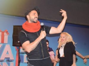 Gökhan Özen, Kocaeli’de Sevenleriyle Buluştu