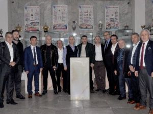 Muharrem Usta Ve Yönetim Kurulu Trabzonspor Müzesini Ziyaret Etti