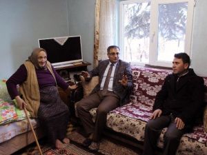Kelkit Kaymakamı Yavuz’dan Yaşlılara Ziyaret