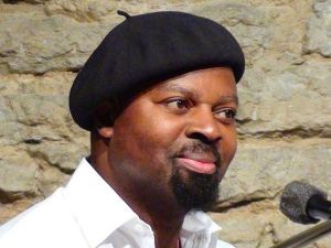 Man Booker Ödüllü Yazar Okri, İstanbul’a Geliyor