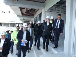 Trabzonspor Yönetimi Akyazı’da İncelemelerde Bulundu