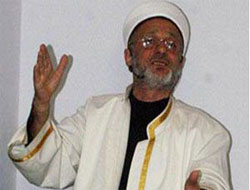 Müftülük açıkladı: "Fanatik imam cami adabına uygun değil"