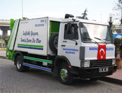 Rize'den İspir'e Araç Yardımı