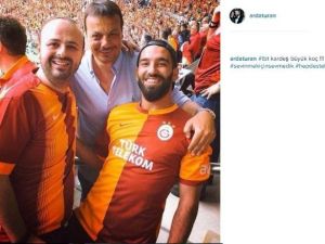Arda Turan’dan Galatasaray’a Destek