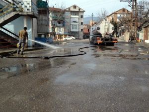 Karabük’te Yollar Yıkanıyor