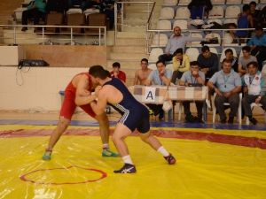 Okullar Arası Gençler Güreş Müsabakaları Sona Erdi