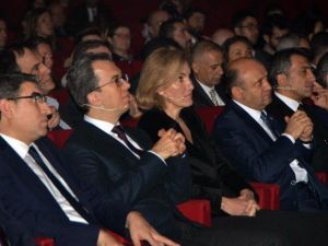 Bakan Fikri Işık: "Foton Teknolojisi Sayesinde 10 Terabayt Veri, 1 Saniyede Taşınacak"