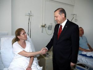 Cumhurbaşkanı Erdoğan’dan Hain Saldırıda Yaralanan Vatandaşlara Ziyaret