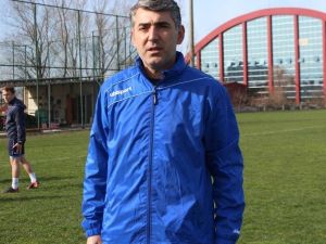 Kır: "Parayı Problem Yapan Hiçbir Futbolcu Yok"