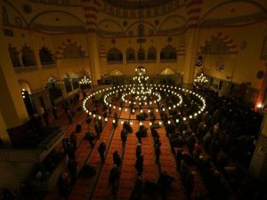 Akyazı’da Şehit Ve Gazileri Anma Programına Yoğun İlgi