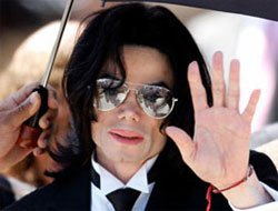 'Michael Jackson kendini öldürdü'