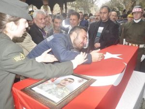 Amasyalı Şehitleri 10 Bin Kişi Uğurladı