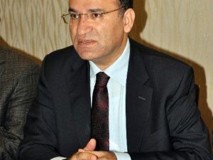 Adalet Bakanı Bozdağ: “Chp 1982 Anayasasından Rahatsız Değil”