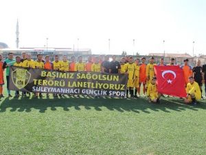 Amatör Maçta "Teröre" Tepki