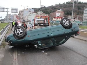 Samsun’da Otomobil Takla Attı: 1 Yaralı