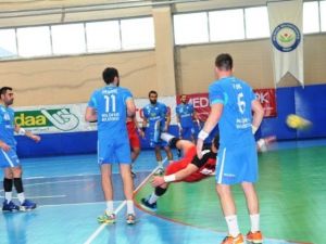 Nilüfer Belediyespor Farklı Kazandı