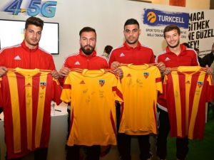 Kayserispor-gaziantepspor Maçını Gollercepte’de 6 Bin Kişi Takip Etti