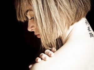 Dövme Veya Kalıcı Makyajı Sildirmek Mümkün