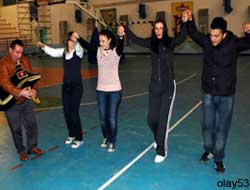 Üniversitelilerin Horon Merakı!