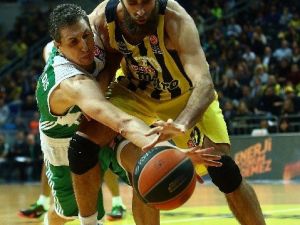Fenerbahçe, Yunanistan Deplasmanında