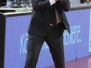 Avrupa’daki Türk Gecesinde Kaf-kaf Güldü
