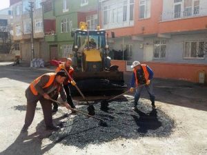 Bafra’da Bozulan Yollara Yama Çalışmaları Başladı