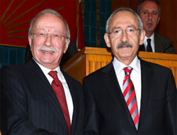 Kılıçdaroğlu Ekşi'yle Kürsüye Çıktı