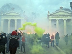 Roma ’Sarı Kırmızı’ya Büründü