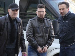 Eşini Balkondan Attığı İddia Edilen Koca Gözaltına Alındı