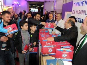 Westfalenhallen Dolup Taşıyor