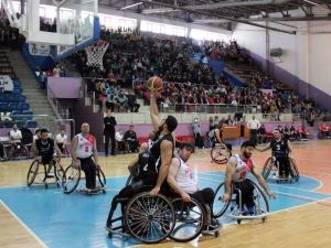 Garanti Tekerlekli Sandalye Basketbol Süper Ligi