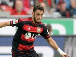 Milli Futbolcu Çalhanoğlu’na, Almanya’da Trafik Cezası