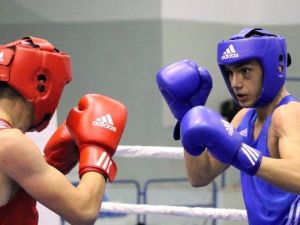 Üniversiteli Gençler Ordu’da Ringe Çıktı