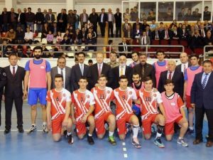 Torul’da Kaymakamlık Kupası Voleybol Turnuvası Başladı