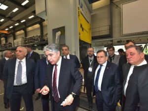 Türk Profesör Almanya’nın Üretim Ve Yenilikteki Başarısının Sırlarını Anlattı