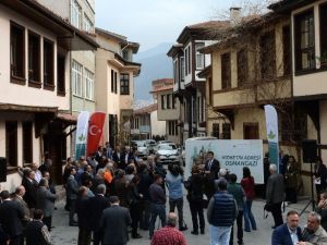 Osmangazi’de Tarih Ayağa Kalkıyor