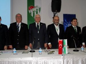 Ali Ay: "Kafama Silah Dayasanız Pahalı Transfer Yaptıramazsınız"