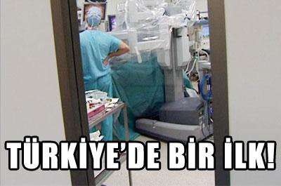 Türkiye'de ilk kez canlı yayında ameliyat