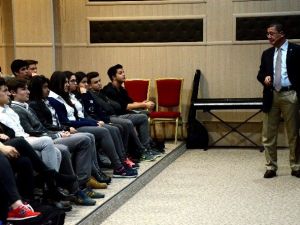 Atılım Üniversitesi Gençleri Aydınlatmaya Devam Ediyor
