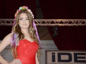 İdeal Ev Ve Evlilik Fuarı Gelinlik Defilesi İle Kapılarını Açtı