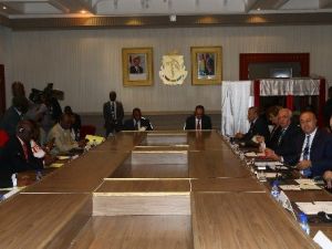 Cumhurbaşkanı Erdoğan’a Gine’de Şeref Madalyası Takdim Edildi