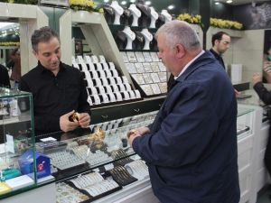Altın Artıyor, Vatandaş Bozduruyor