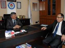 Rektörden Öğretmenlere Tezsiz Yüksek Lisans Müjdesi